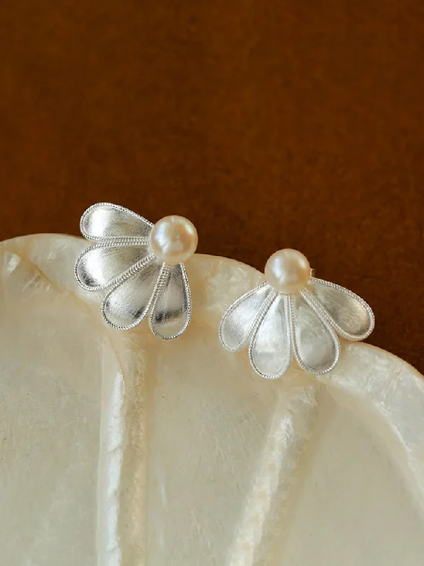 Java tile earrings-925 Silver Soma Flower Pearls Earrings