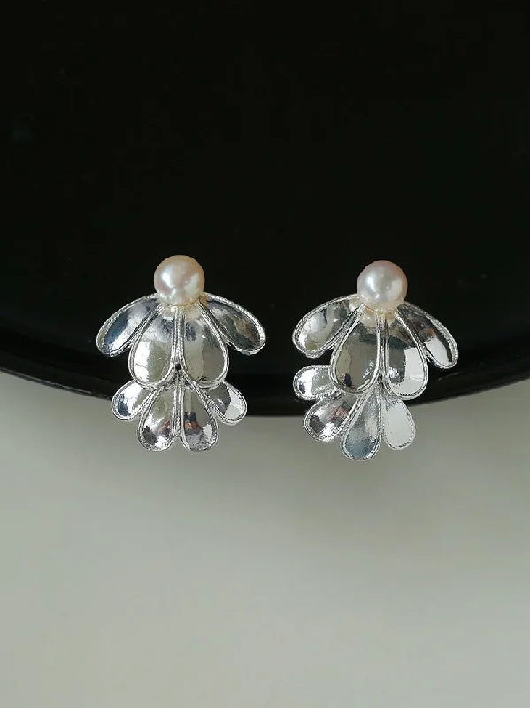 Solid ring earrings-Ethnic Style Double Soma Flowers Pearl Earrings