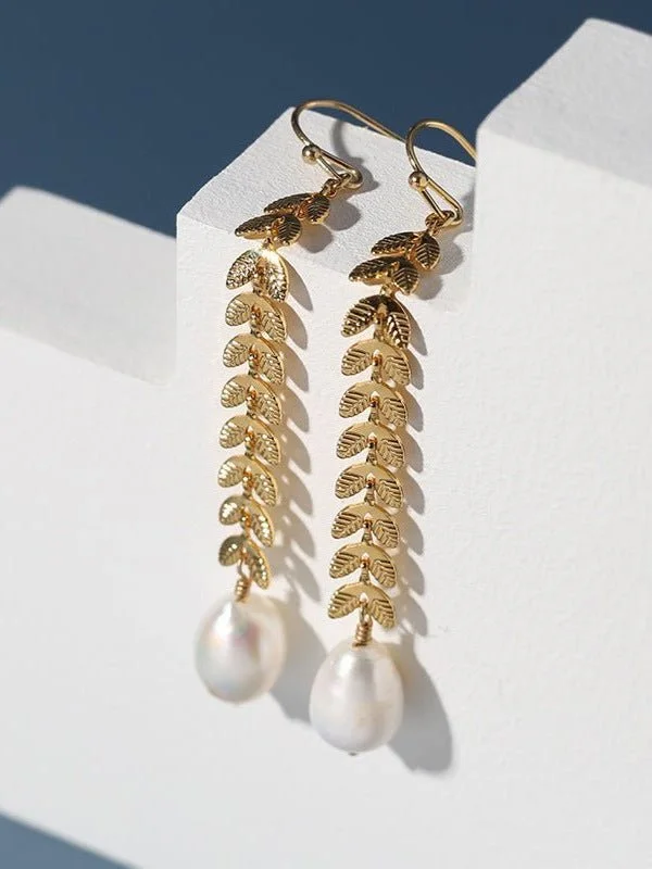 Fox wing earrings-Maple Leaf Pearl Drop Earrings