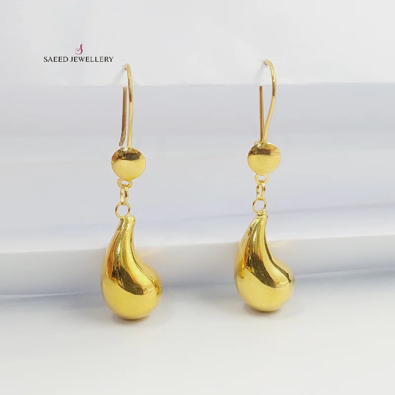 Curved design earrings-Plain Almond Earrings