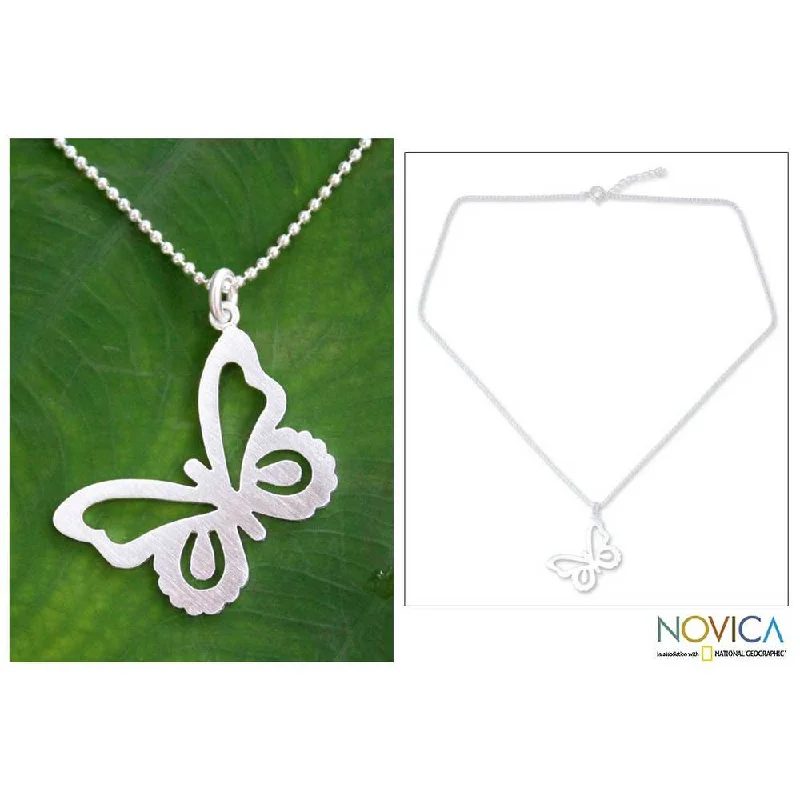 Haze glass necklaces-Handmade 'Butterfly' Sterling Silver Pendant Necklace (Thailand)