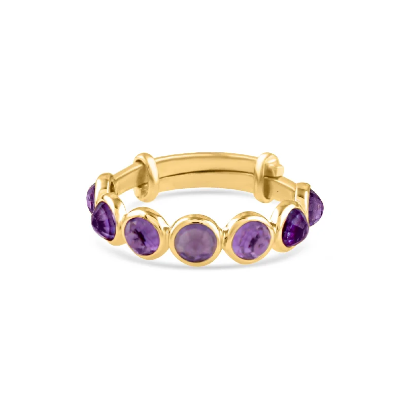 Gemstone Round Ring In 18K Yellow Gold