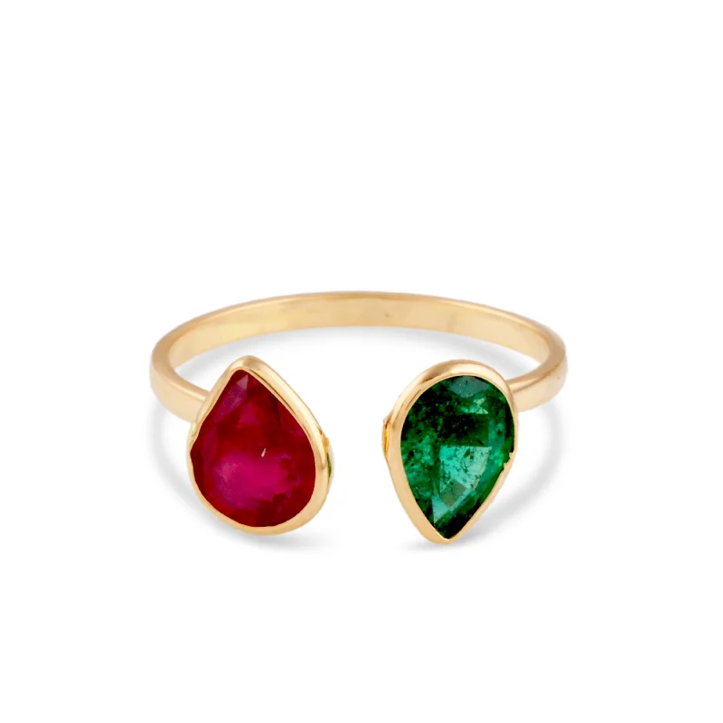 Emerald & Ruby Pear Shape Ring In 18K Yellow Gold