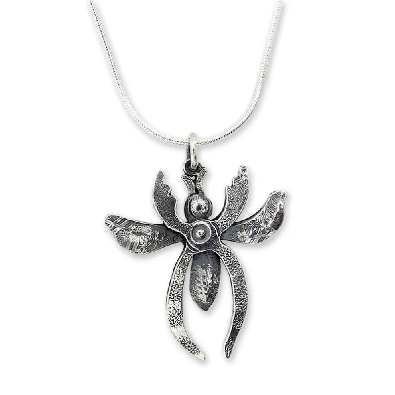 Silk fringe necklaces-Handmade Sterling Silver 'Plier Bee' Necklace (Mexico) - 7'6" x 9'6"