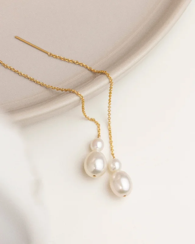 Worn medallion earrings-Threaded Pearl Earrings