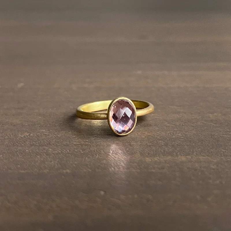 Natural Oval Checkered Peachy Pink Umba Sapphire Ring