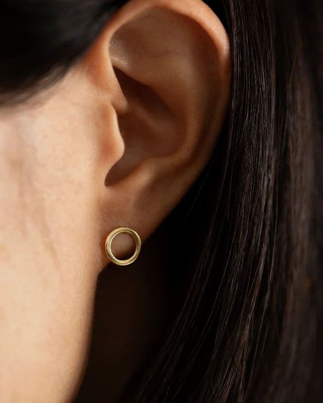 Worn medallion earrings-14k Gold Circle Hoop Earrings